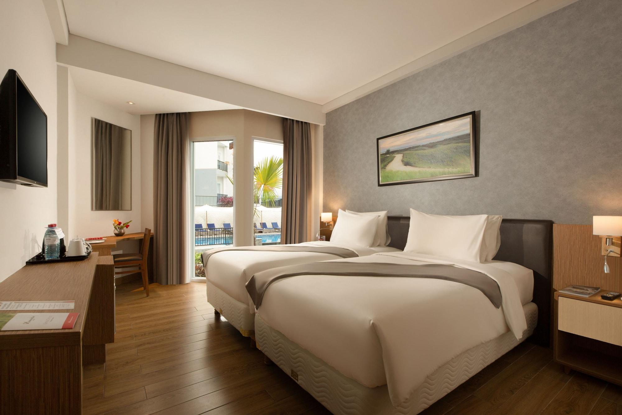 Swiss-Belinn Luwuk Zewnętrze zdjęcie