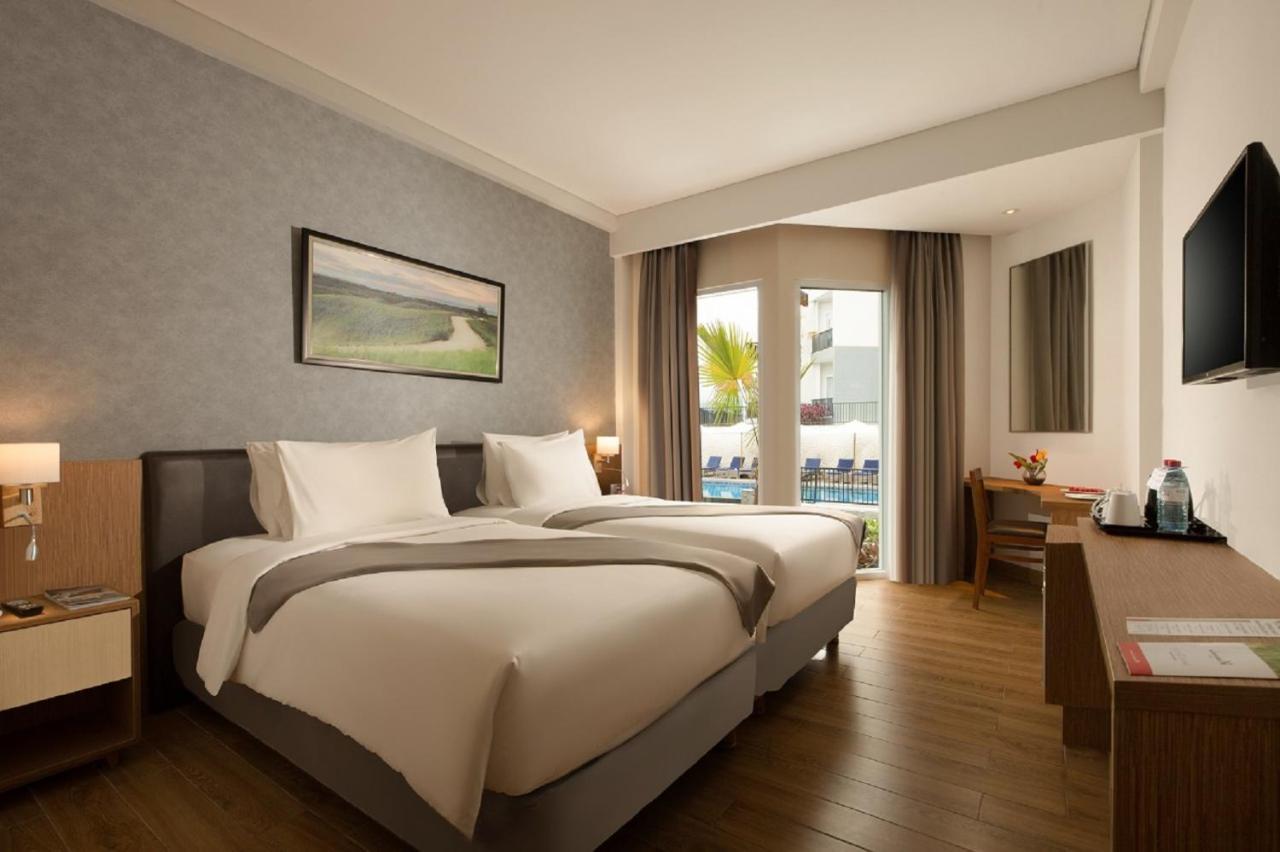 Swiss-Belinn Luwuk Zewnętrze zdjęcie