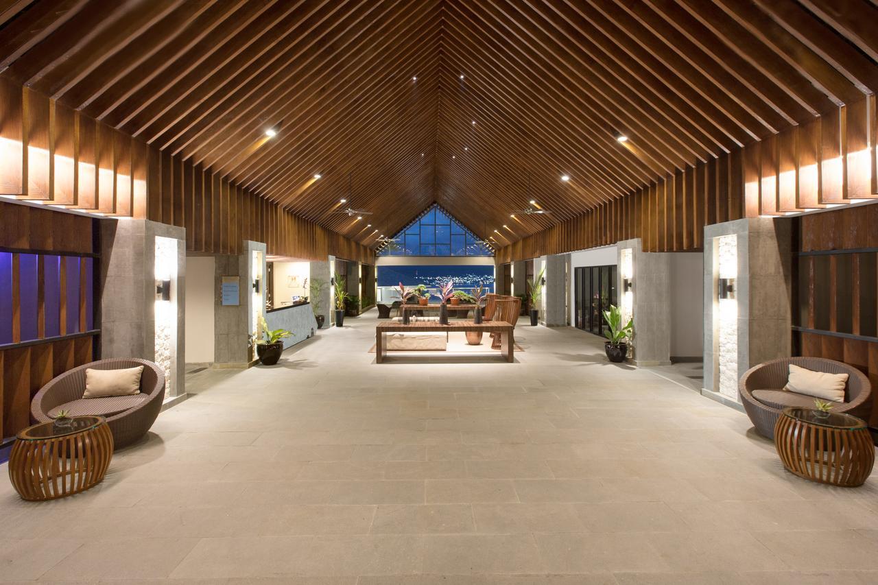 Swiss-Belinn Luwuk Zewnętrze zdjęcie